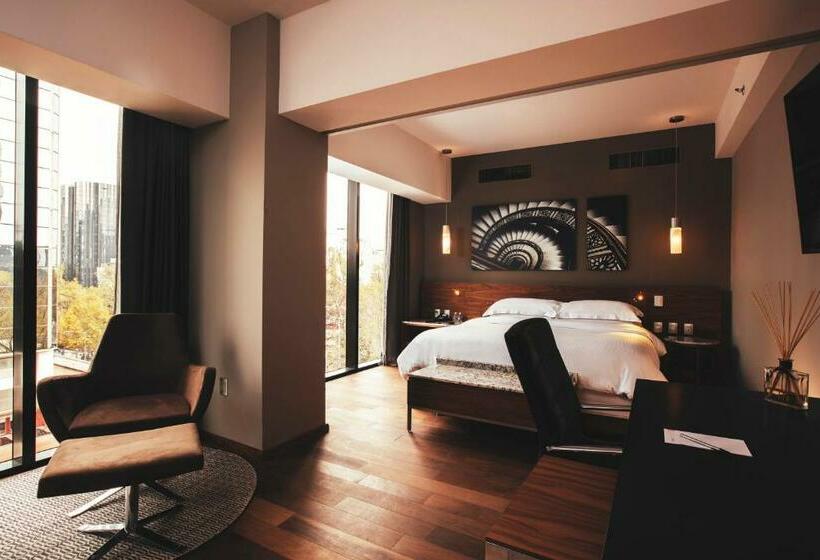 Президентский Люкс, Krystal Grand Suites Insurgentes