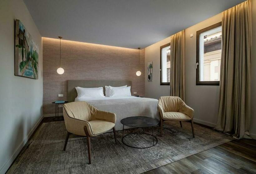 주니어 스위트, Sant Jaume Design