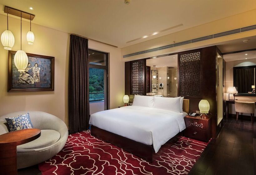 로얄 스위트, Hilton Linzhi Resort