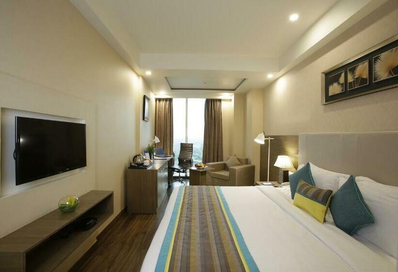 带大床的高级房间, Golden Tulip Suites Gurgaon