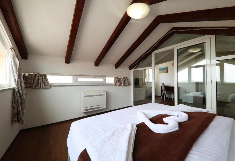 Deluxe Suite Sea View, Murter