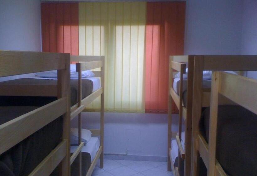 공동 객실, Hostel Amfora