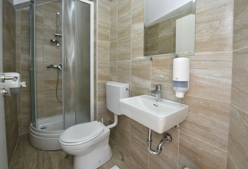 Penthouse Zimmer, Hostel Zrce   Adults Only