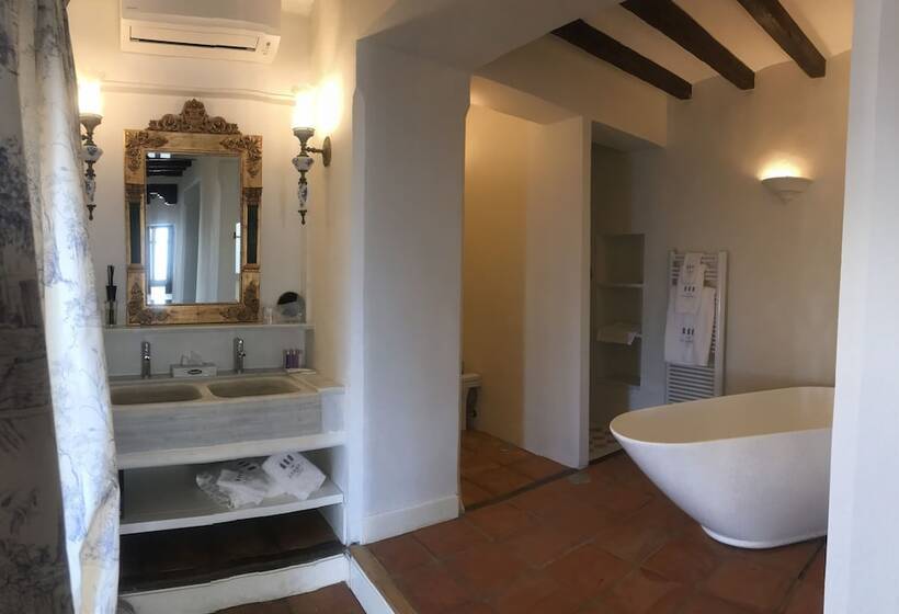 Полулюкс с Видом, Casa Palacio Villazambra