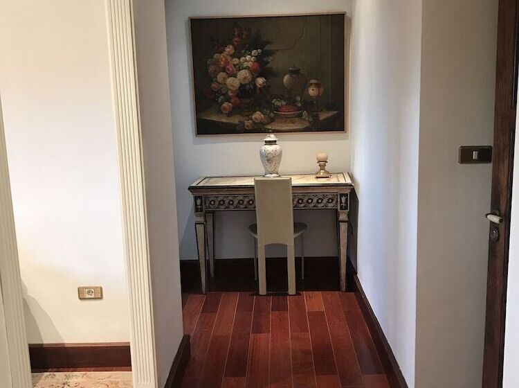 Президентский Люкс, Casa Palacio Villazambra
