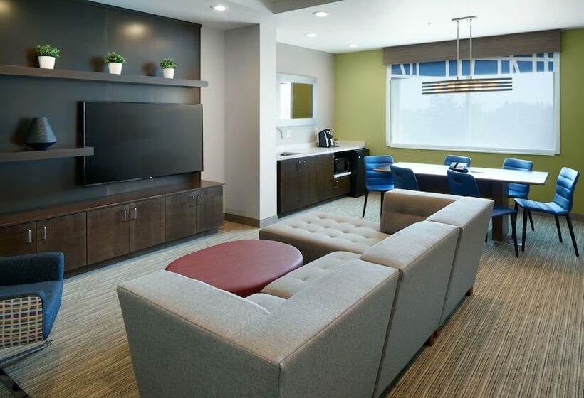 Люкс, Holiday Inn Express & Suites   Cincinnati North   Liberty Way, An Ihg