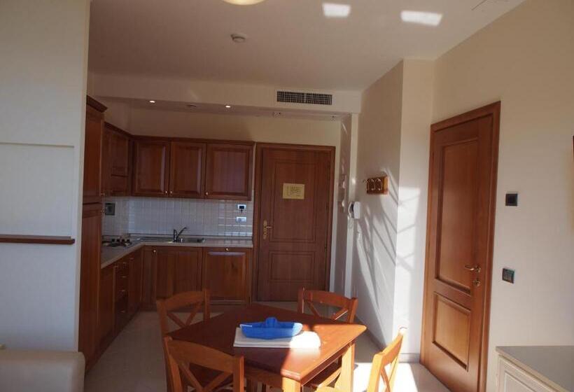 آپارتمان 1 خوابه با چشم‌انداز دریا, Lido Resort