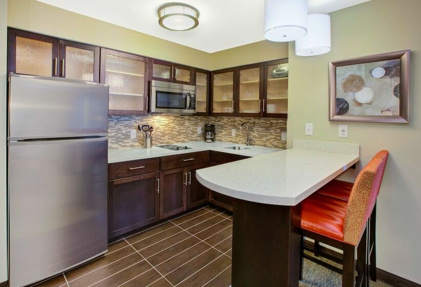 Люкс Адаптированный для Инвалидов, Staybridge Suites   Benton Harbor St. Joseph, An Ihg