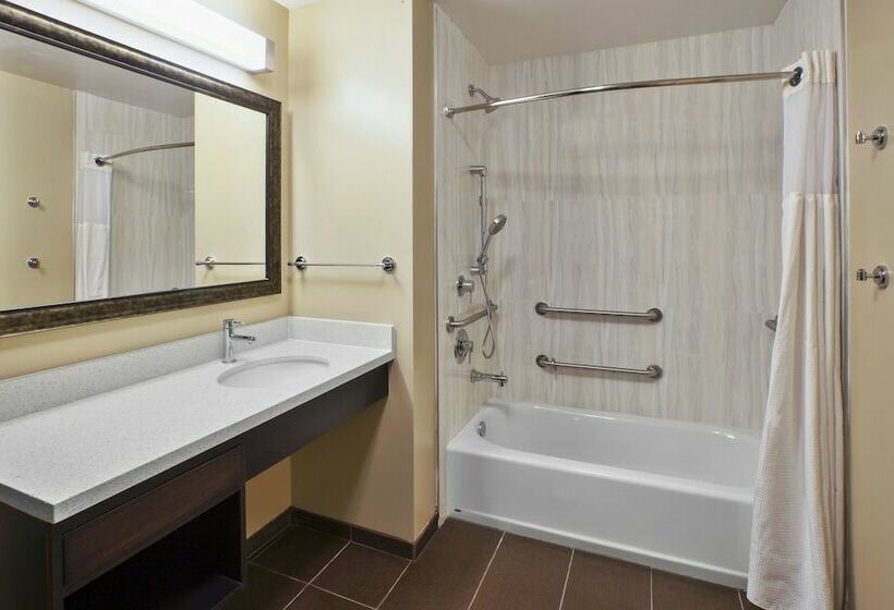 Люкс, Staybridge Suites   Benton Harbor St. Joseph, An Ihg