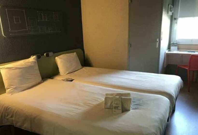 Номер Стандарт, Ibis Budget Arles Sud Fourchon