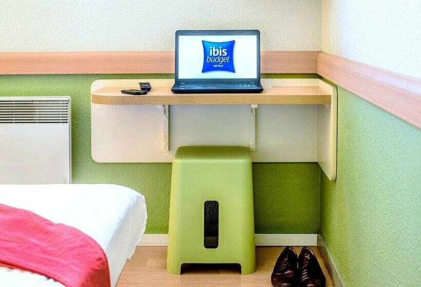 Номер Стандарт Трехместный, Ibis Budget Valenciennes Petiteforet