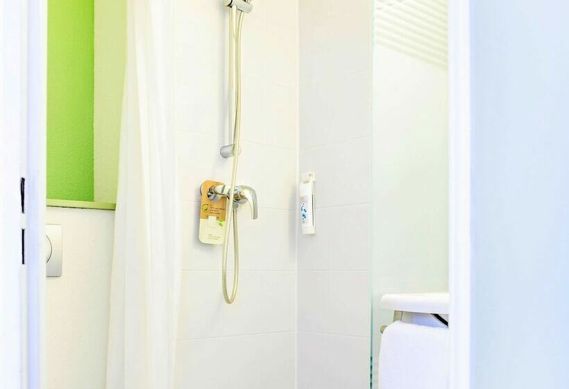Номер Стандарт, Ibis Budget Valenciennes Petiteforet