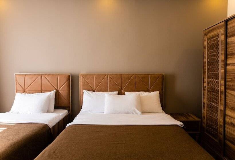 Habitación Triple Deluxe, Taksim Mood
