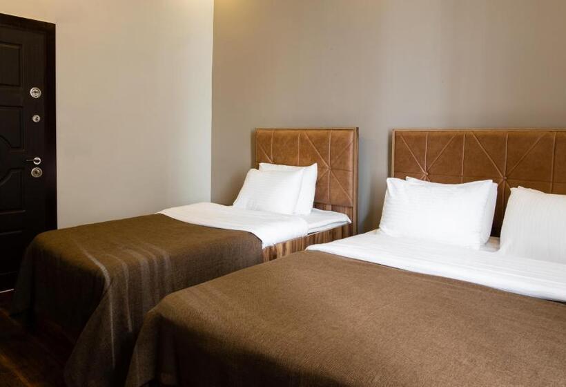 Habitación Triple Deluxe, Taksim Mood