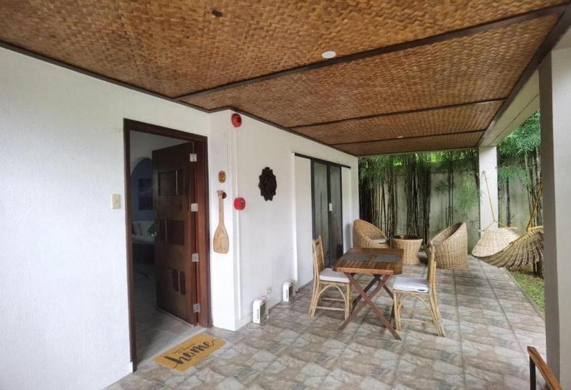 标准工作室, Munting Paraiso