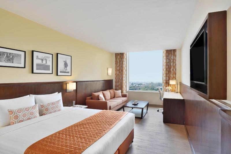 带大床的标准间, Fairfield By Marriott Amritsar