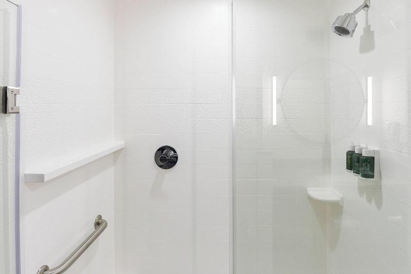 스탠다드 룸 킹사이즈 침대, Fairfield Inn & Suites Ontario Rancho Cucamonga