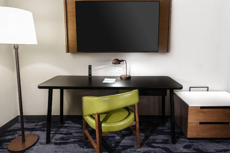 스탠다드 룸 킹사이즈 침대, Fairfield Inn & Suites Ontario Rancho Cucamonga