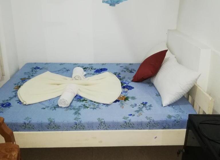 اتاق اکونومی, Elliot Nature Resort