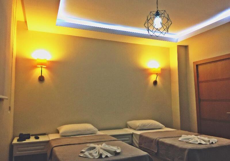 Quarto Economy, Feza Otel