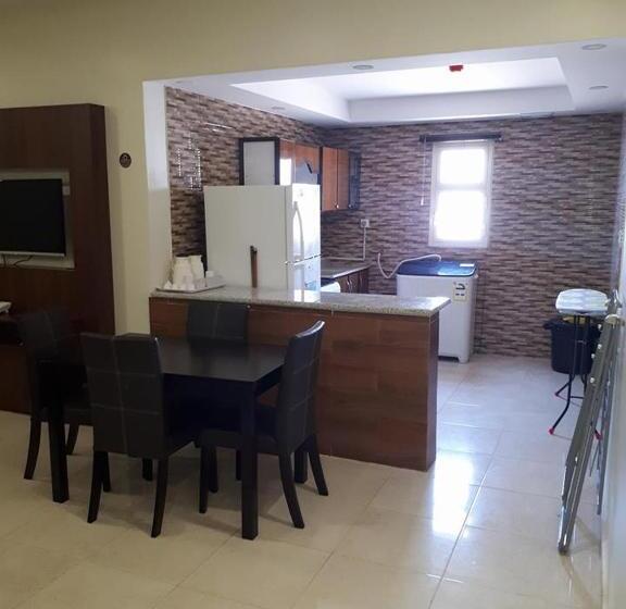 Apartamento 3 Dormitórios, تاج الخليج للشقق المخدومة