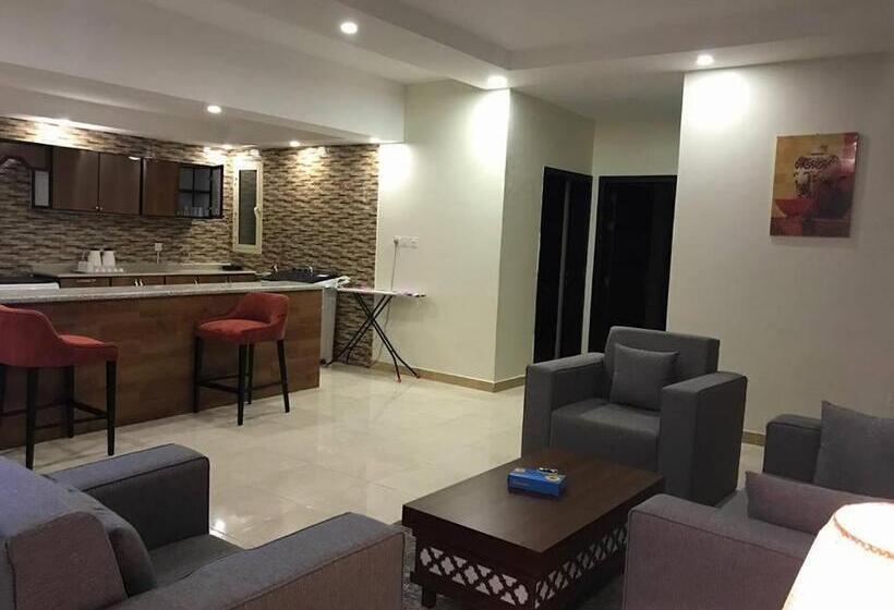 Apartamento 2 Dormitórios, تاج الخليج للشقق المخدومة