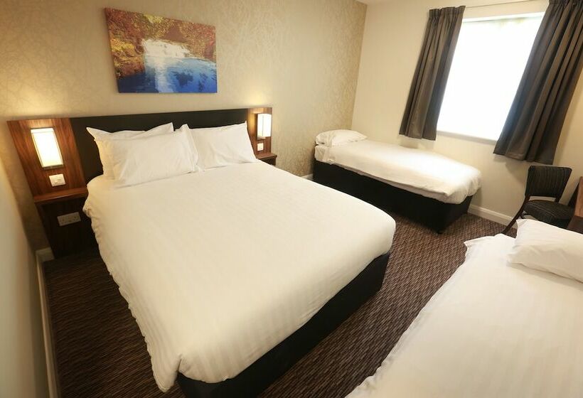 Семейный Номер, Willows, Blackburn By Marston's Inn