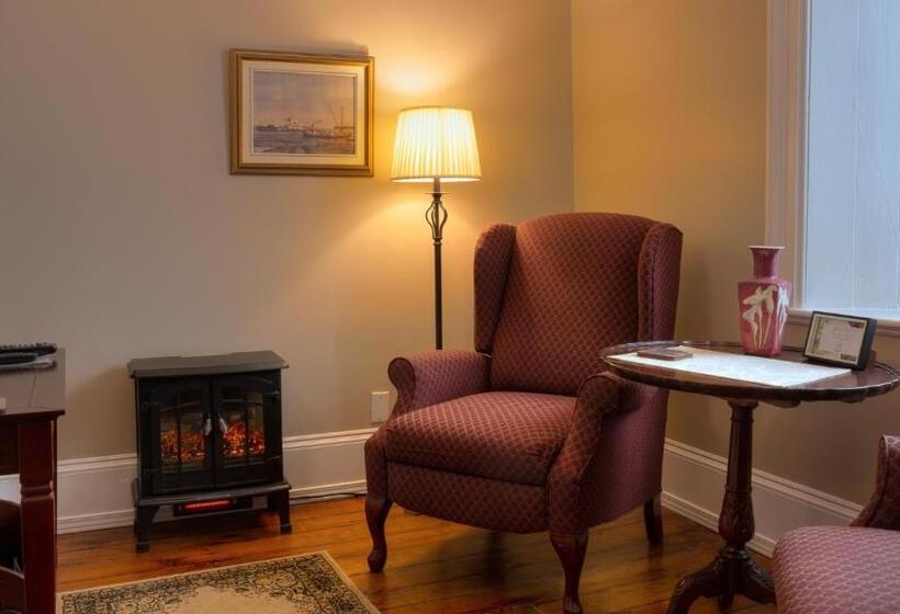 套房, Sir Isaac Brock B&b Luxury Suites