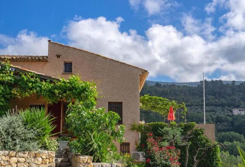 Номер Стандарт Вид на Горы, B&b L'estuve Provencale