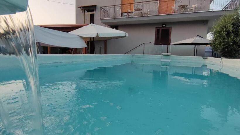 اتاق لوکس, B&b S Home