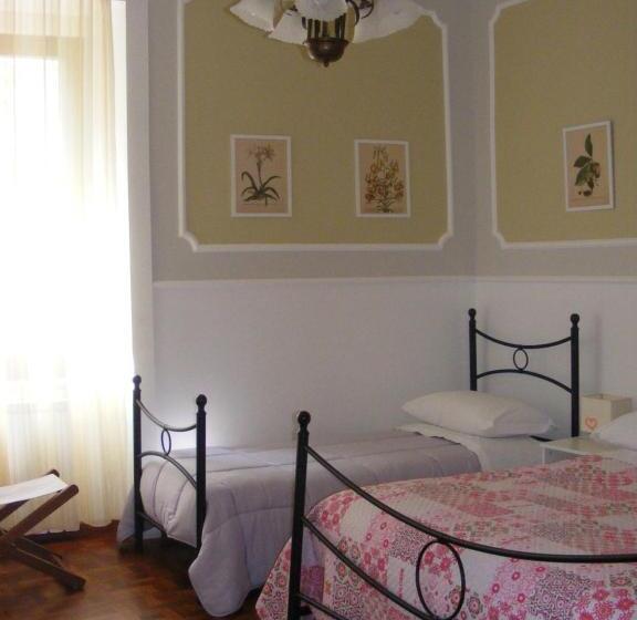اتاق استاندارد سه نفره, L Antico Borgo