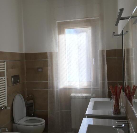 اتاق لوکس با تخت بزرگ, Bed&breakfast Riccio&lella