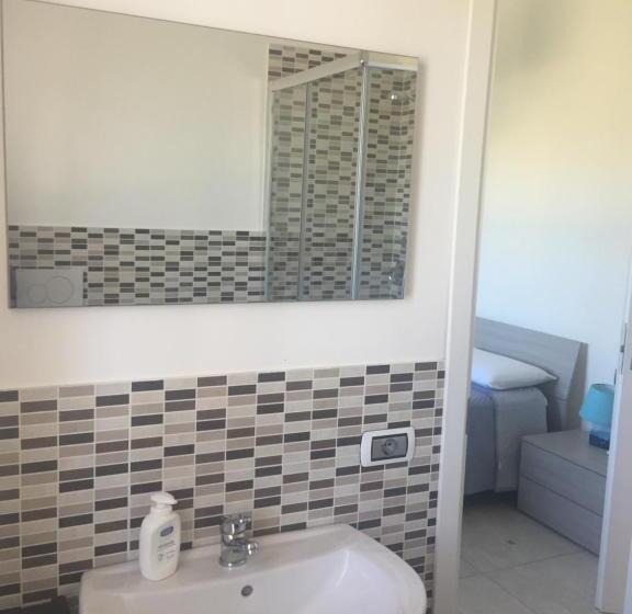 اتاق لوکس با تخت بزرگ, Bed&breakfast Riccio&lella