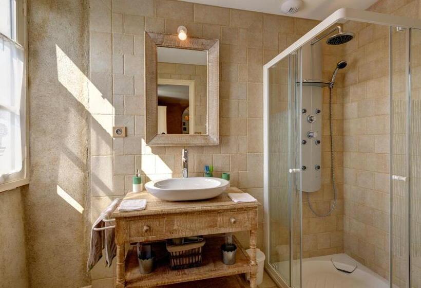Standardrum, Maison De La Garenne & Spa