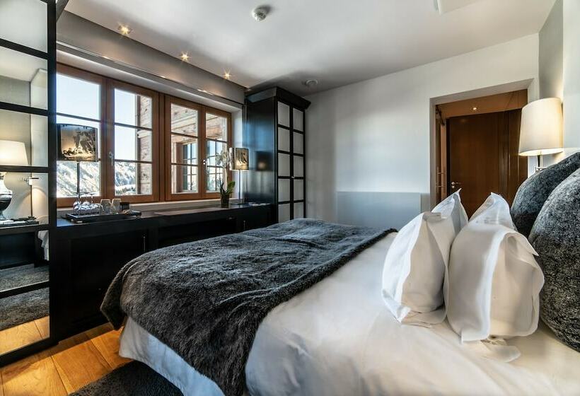 Президентский Люкс, Hôtel Le Strato
