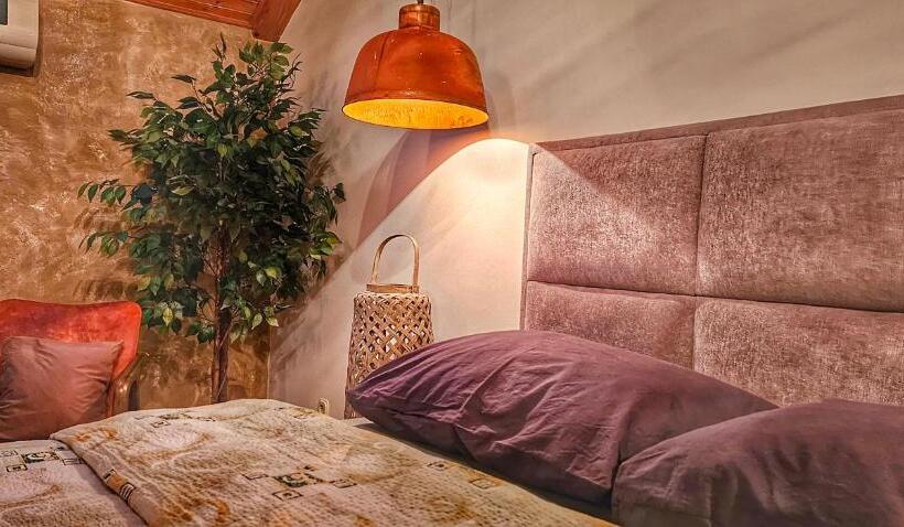 اتاق استاندارد سه نفره, Pansion Bubamara Mostar