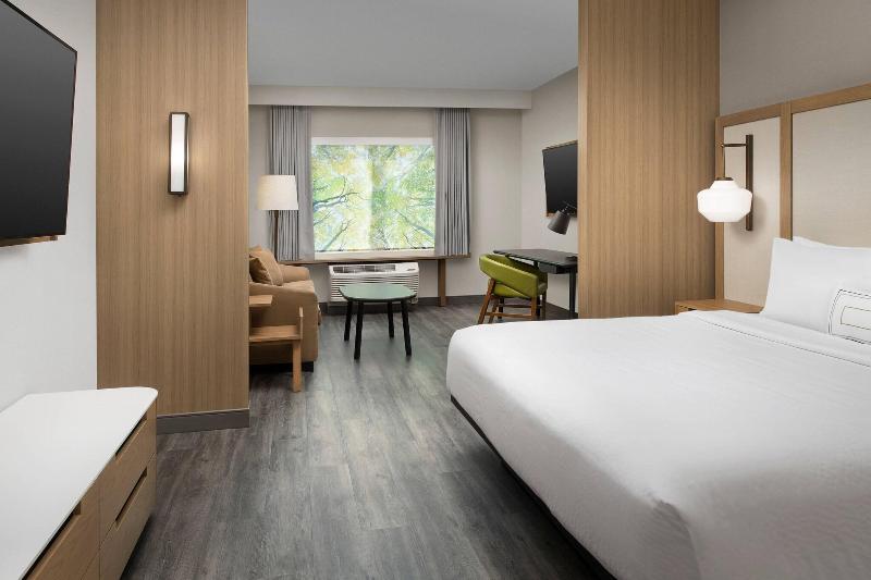 Люкс Кровать Кинг, Fairfield Inn & Suites By Marriott Gainesville I 75