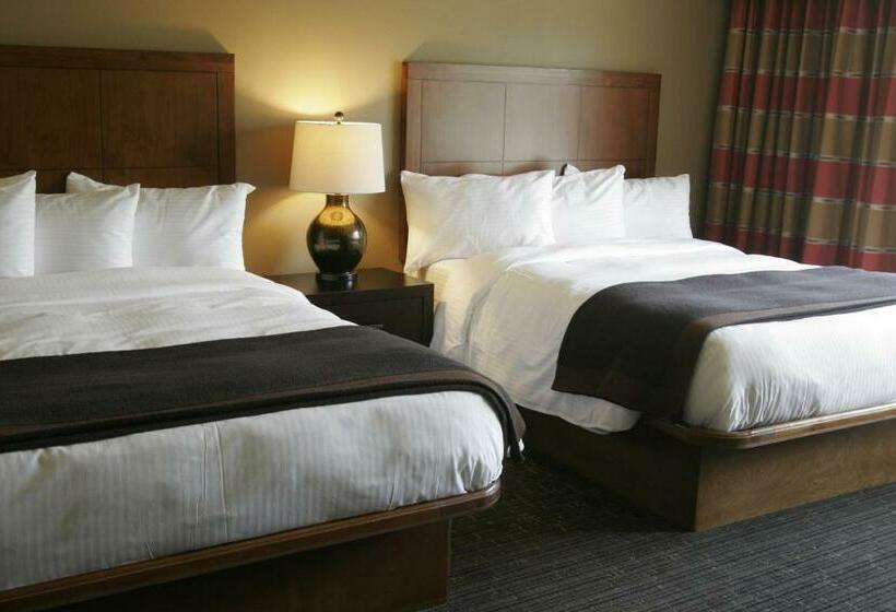Номер Deluxe, The Hotel At Black Oak Casino Resort