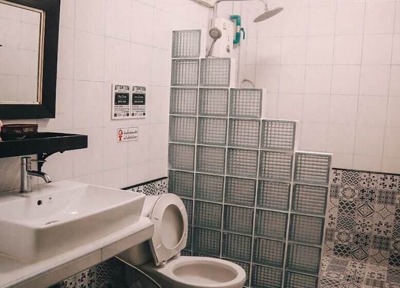 Семейный Номер, Thaweesuk Heritage Homestay