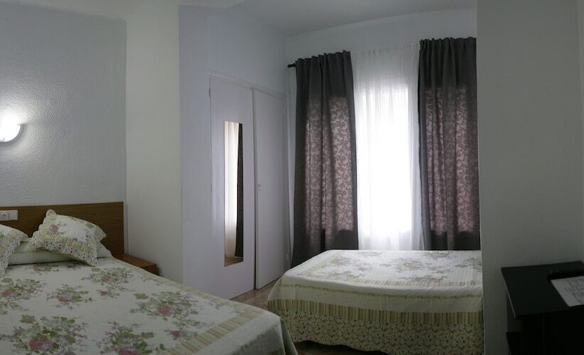 スタンダード４人部屋, Playa Sol Costa Brava