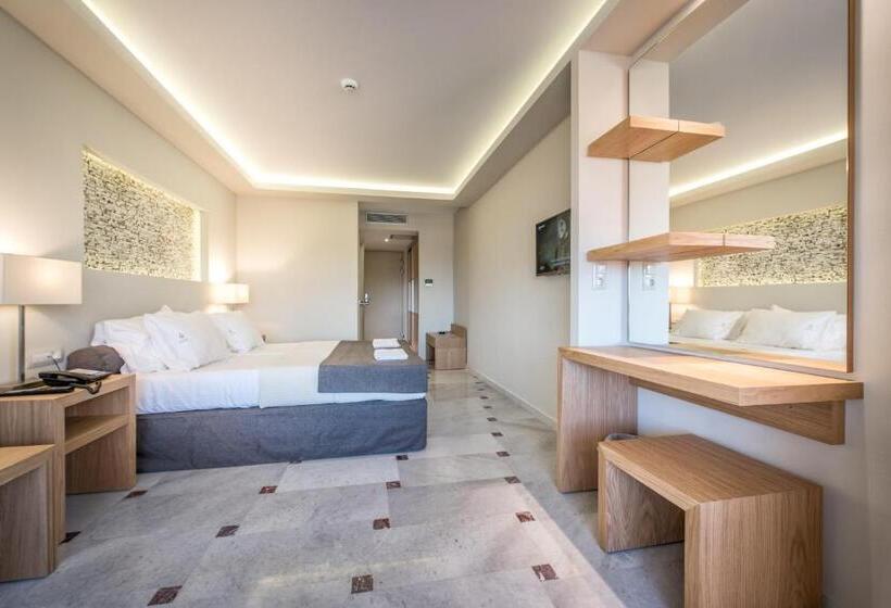 Номер Deluxe, Azure Resort & Spa