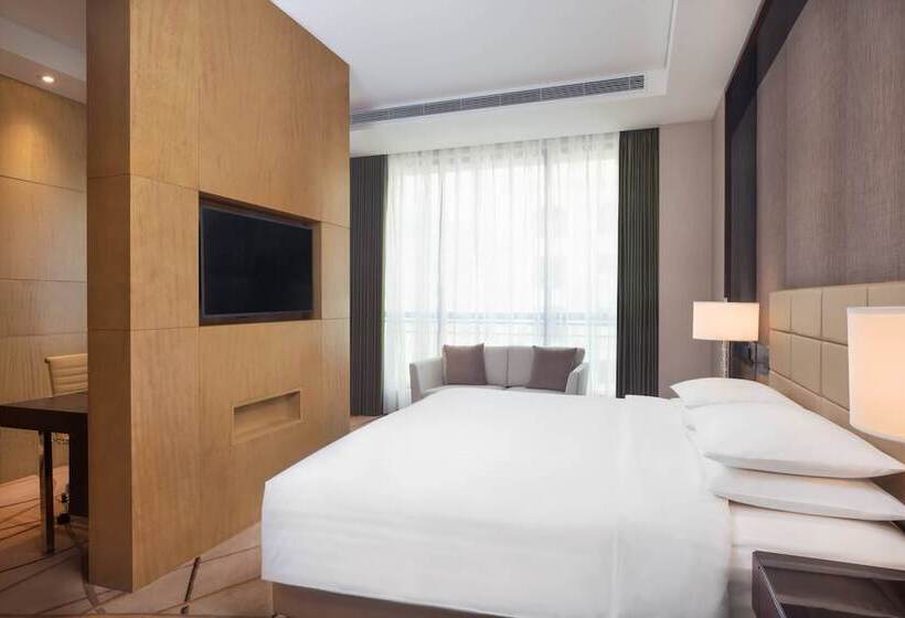 سوییت اجرایی, Courtyard By Marriott Shanghai Changfeng Park