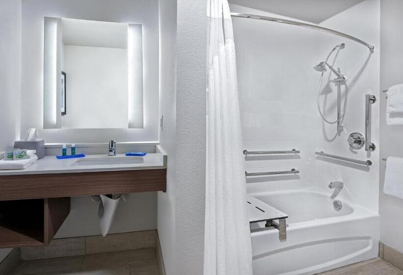 适合残疾人士使用的带超级大床的标准间, Holiday Inn Express & Suites Bryan   College Station, An Ihg