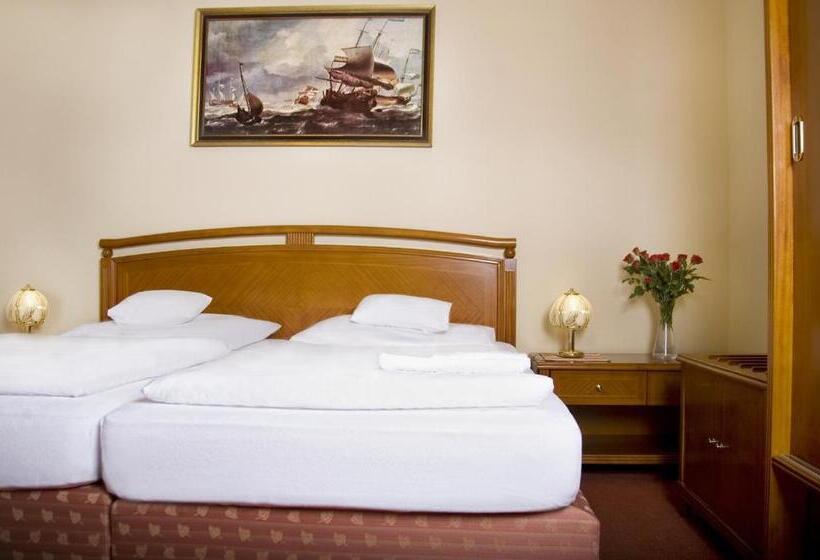 Quarto standard, Saint Antonius