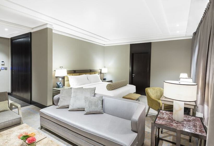 Королевский Люкс, The Hotel Galleria Jeddah, Curio Collection By Hilton