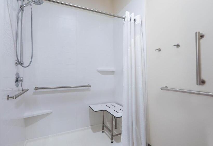 Quarto Estandar Cama King para Deficientes Físicos, Holiday Inn & Suites Sioux Falls   Airport, An Ihg