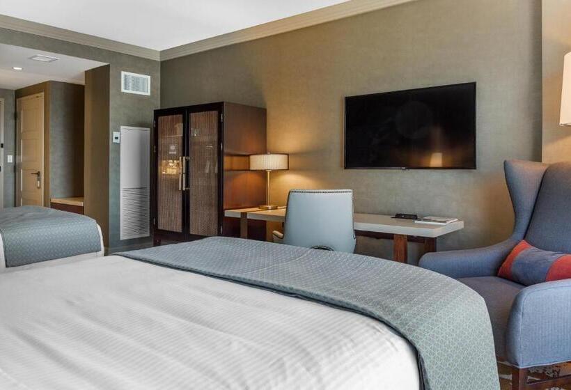 اتاق سوپریور, Omni Louisville