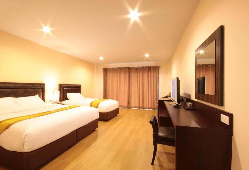 Трехместный Номер Deluxe, Paragon Suites Resort