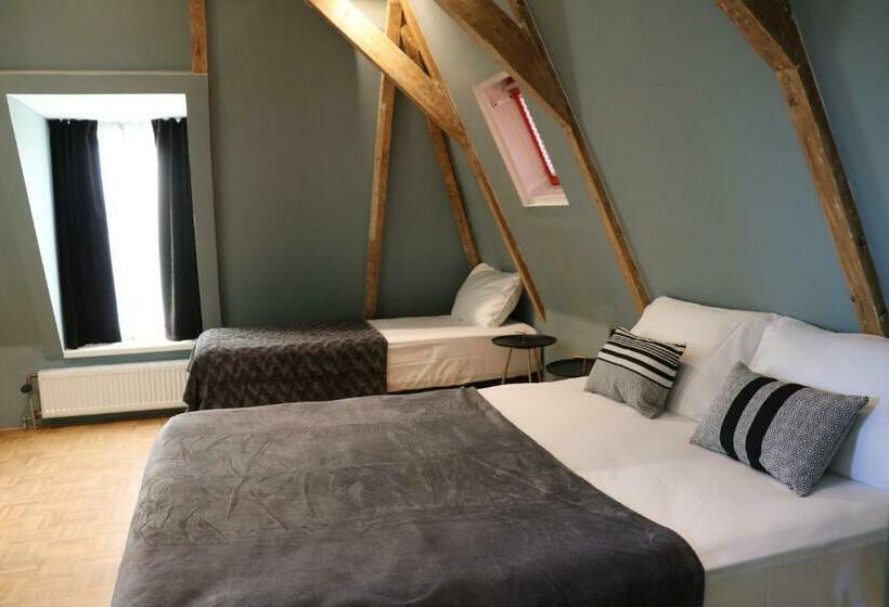 Quarto Triplo Estandar, Quentin Zoo