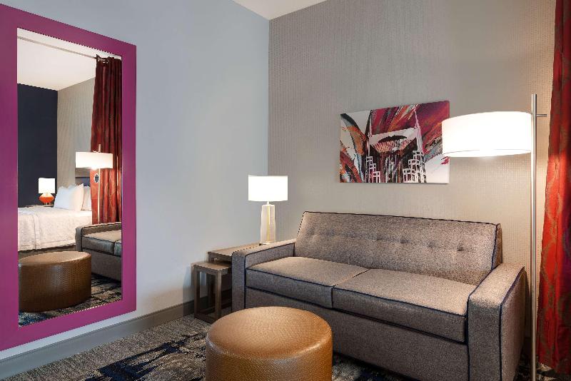 Quarto Estandar, Quentin Zoo
